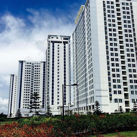 Ron'S Condo Overlooking The Lake Tagaytay City Exterior foto