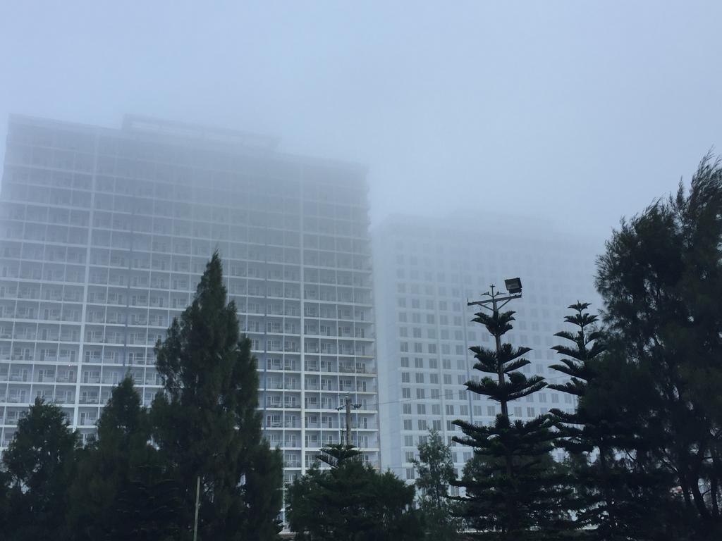 Ron'S Condo Overlooking The Lake Tagaytay City Exterior foto